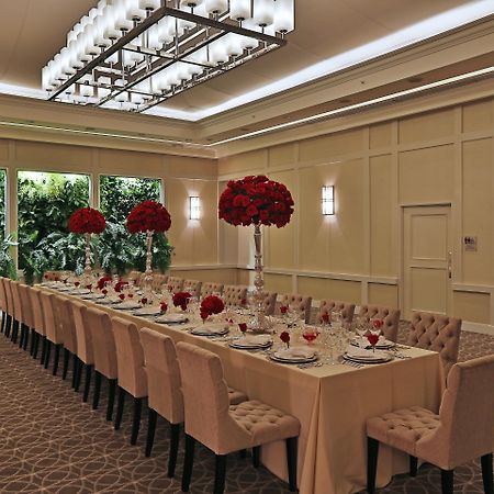 Bristol Panama, A Registry Collection Hotel エクステリア 写真 A long table set for a banquet