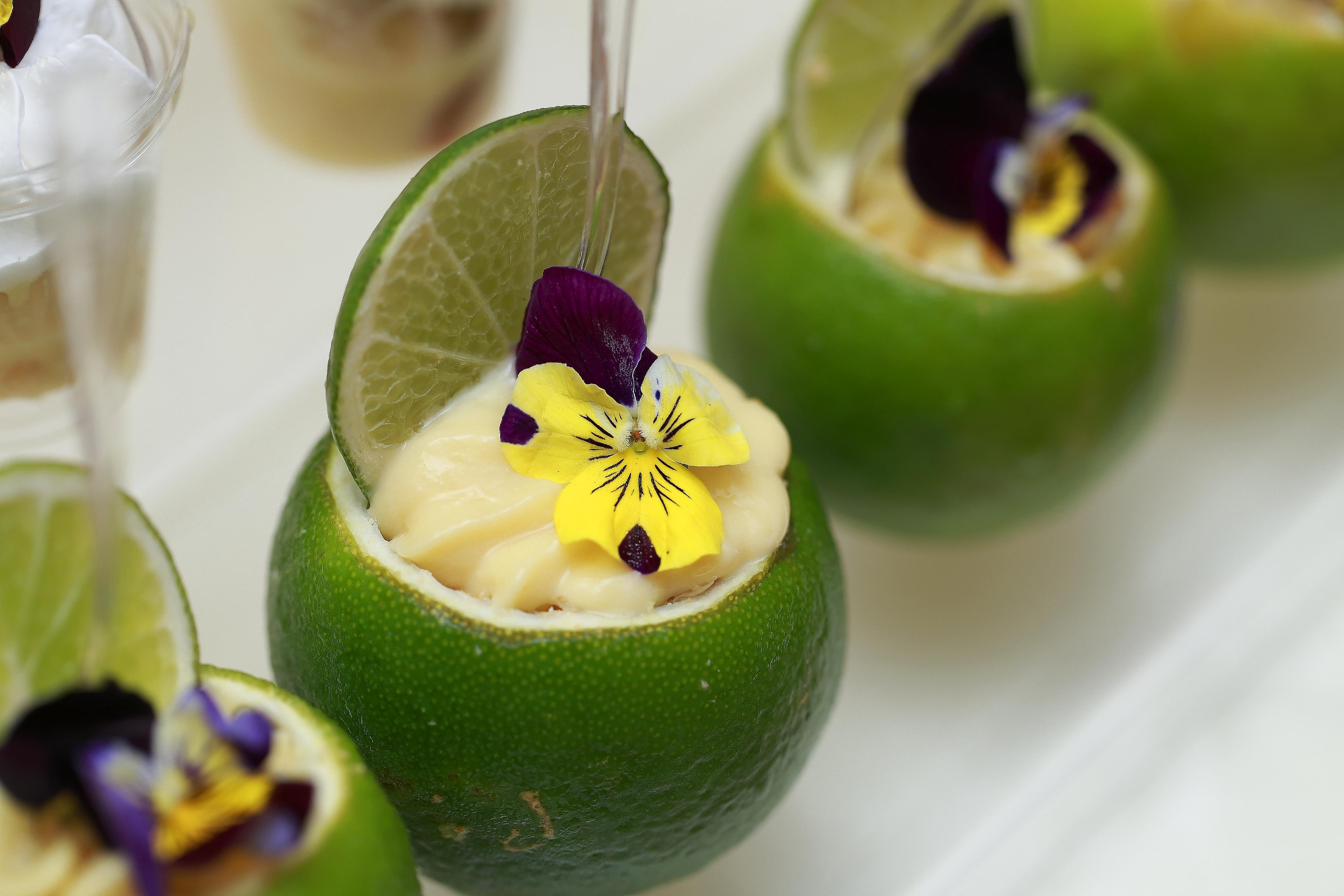 Bristol Panama, A Registry Collection Hotel エクステリア 写真 A lime being used as a garnish