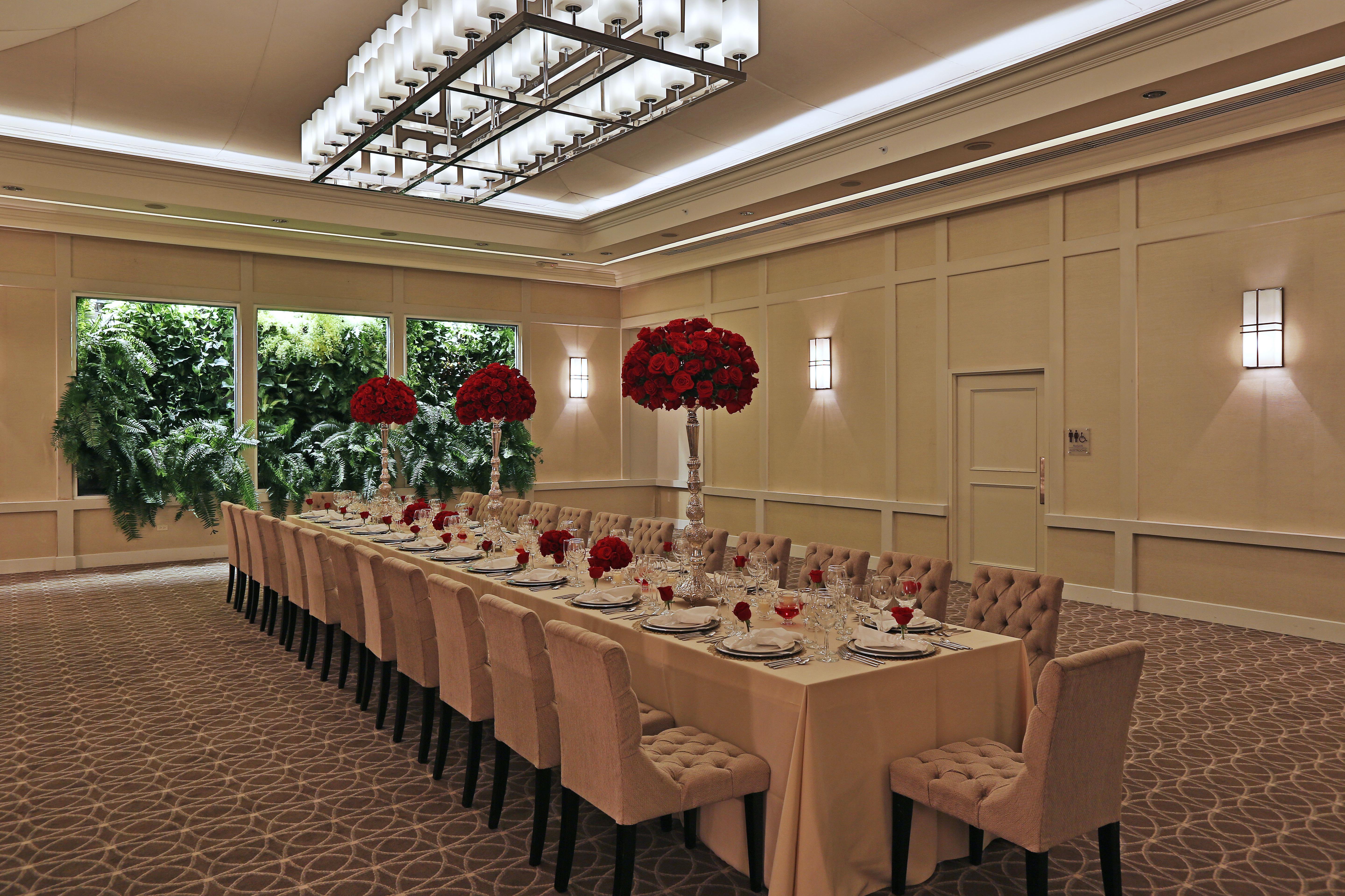 Bristol Panama, A Registry Collection Hotel エクステリア 写真 A long table set for a banquet