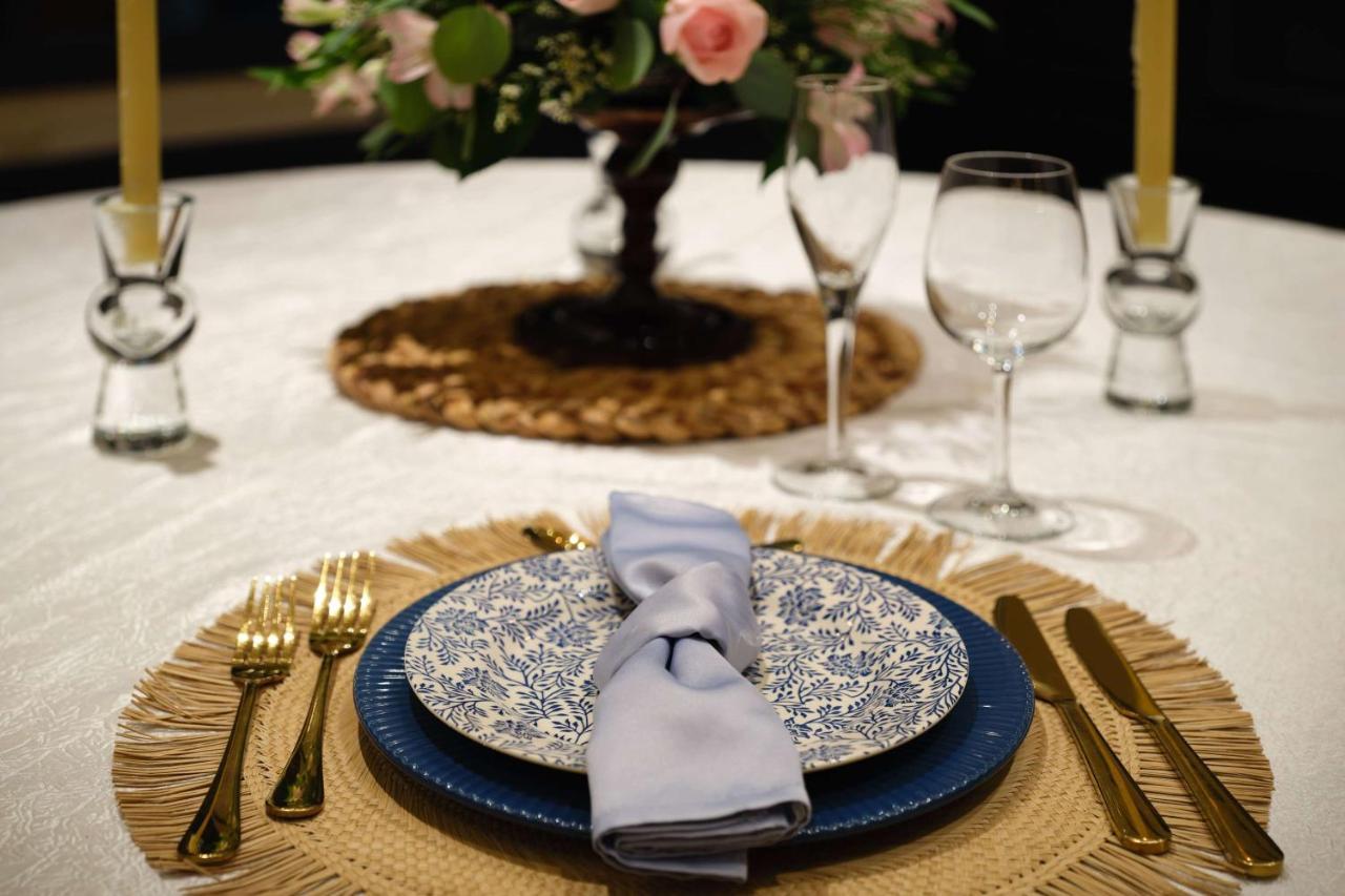Bristol Panama, A Registry Collection Hotel エクステリア 写真 A place setting with a charger plate