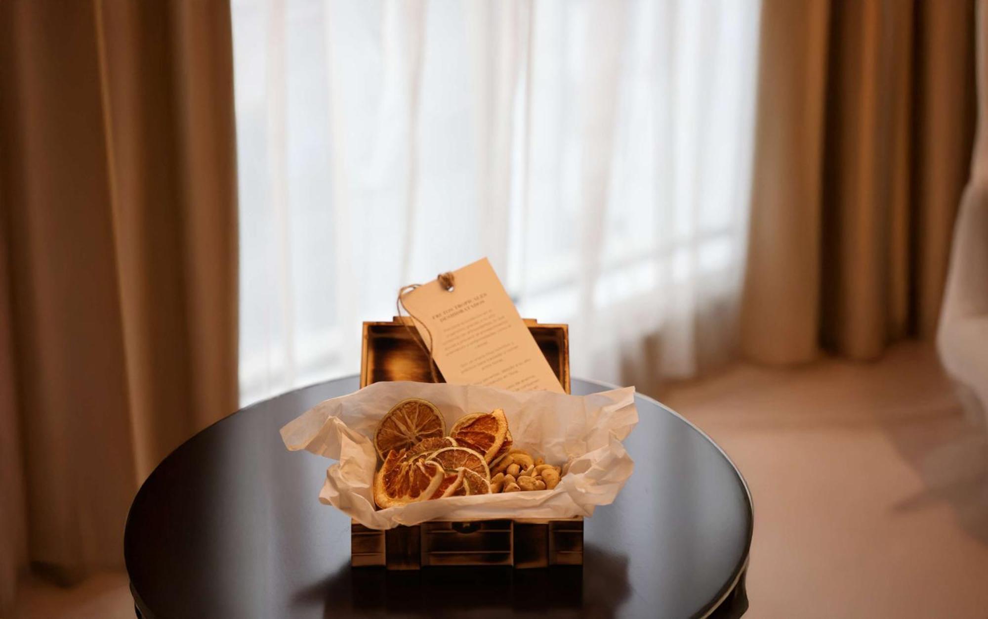 Bristol Panama, A Registry Collection Hotel エクステリア 写真 A turndown service tray